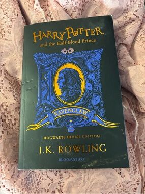 Harry Potter and the Half-Blood Prince — Ravenclaw Edition (Blue & Gold)